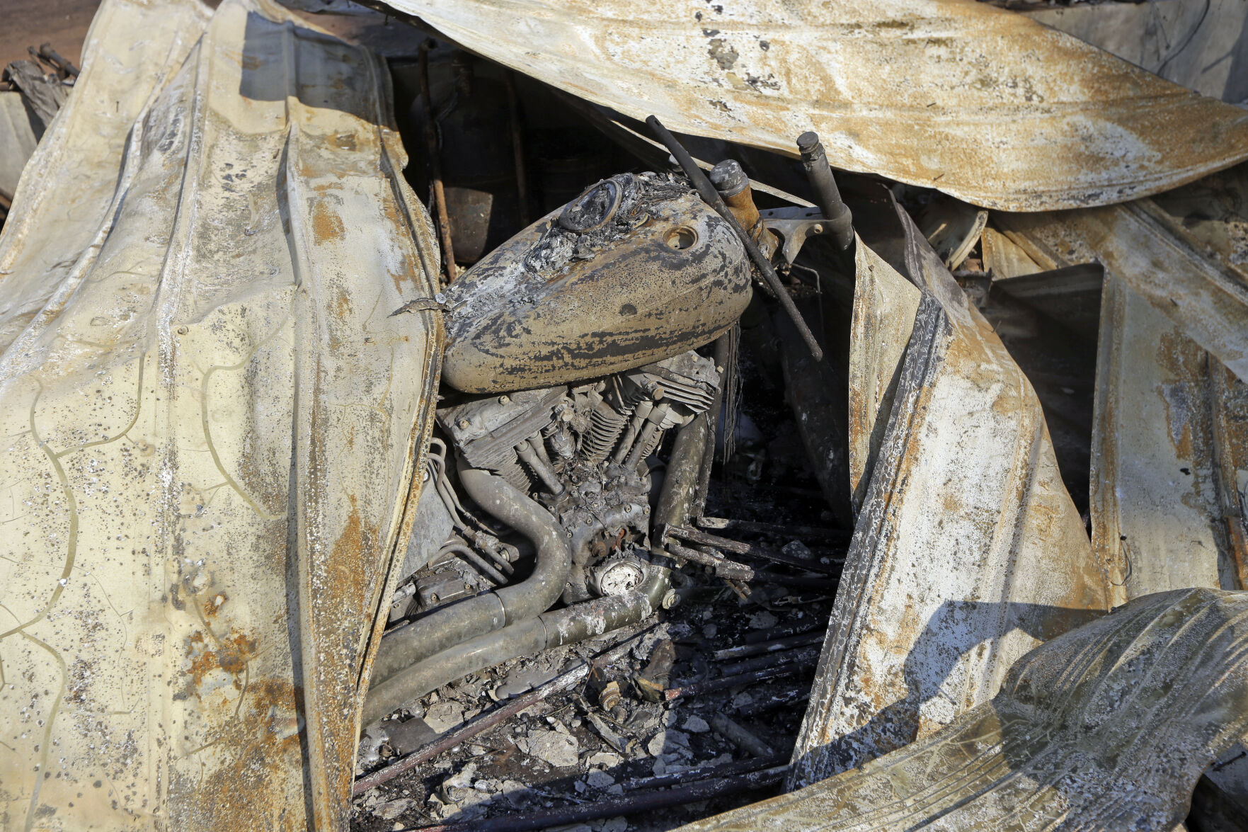 051022Fire_LS_5.JPG